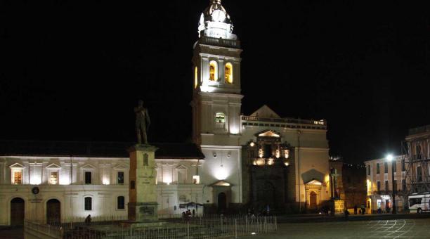 ún La Plaza de Santo Domingo será uno de los sitios que recorrerá la ruta.