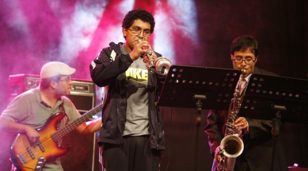 La banda nació en el 2007 con el interés de visibilizar la música andina y la danza. Foto: Archivo