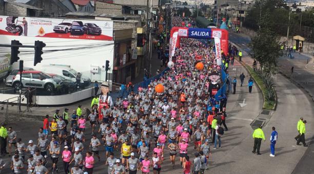 La carrera UN15K salió desde San Bartolo, este 3  de junio del 2018. Foto: Armando Prado/ EL COMERCIO