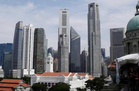 Vista de los rascacielos del distrito financiero de Singapru. El presidente estadounidense, Donald Trump, y el líder norcoreano, Kim Jong-un, se reunirán a solas durante un tiempo al comienzo de su cumbre del martes en Singapur. Foto: EFE