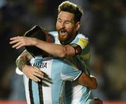 Un gol del argentino Lionel Messi fue seleccionado entre los diez que optan al premio Puskas al mejor del año. Foto: AFP