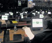 La Asamblea aprobó ayer la Ley que permite al Gobierno recuperar lo invertido en la obra pública. Foto: Galo Paguay / ÚN