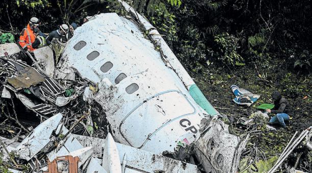 El avión de Lamia que transportaba al Chapecoense se estrelló. Foto: AFP
