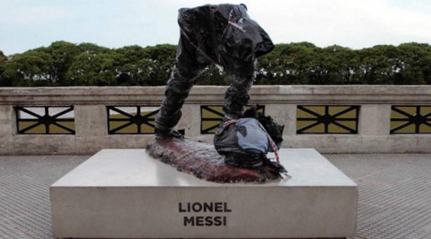 La estatua de Lionel Messi. Foto Tomada de diario As de España