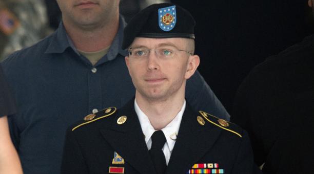 Bradley Manning dejando Fort Meade de Maryland, Estados Unidos. Foto: AFP