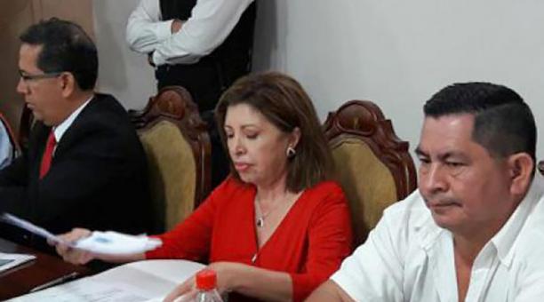 Autoridades de prefecturas de Pichincha y Santo Domingo asistieron a un encuentro. Foto: / ÚN