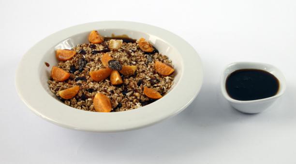 La granola es un alimento com­pleto, contiene fibra, proteína y carbohidratos y se puede acompañar con mermelada. Foto: Archivo / ÚN