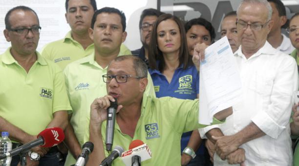 Jorge Glas durante la rueda de prensa en Guayas. Foto: Joffre Flores / ÚN