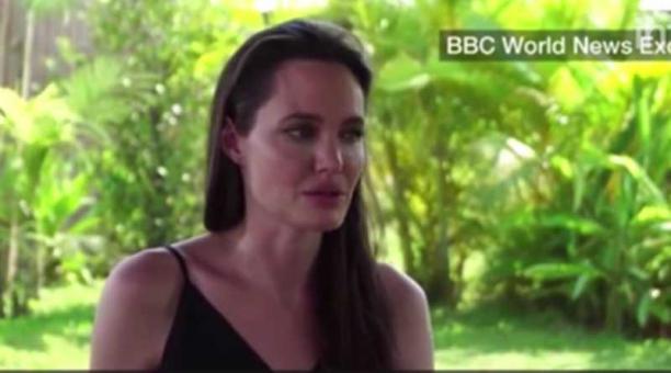 Angelina Jolie habló por primera vez en TV sobre su separación de Brad Pitt y se quebró. Foto: Captura de pantalla