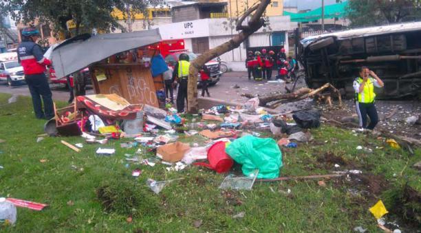 Christian Rivera, director del COE – Metropolitano, informó que en el accidente se reportó un fallecido de nacionalidad cubana y 10 heridos. Foto: Cortesía / COE Metropolitano