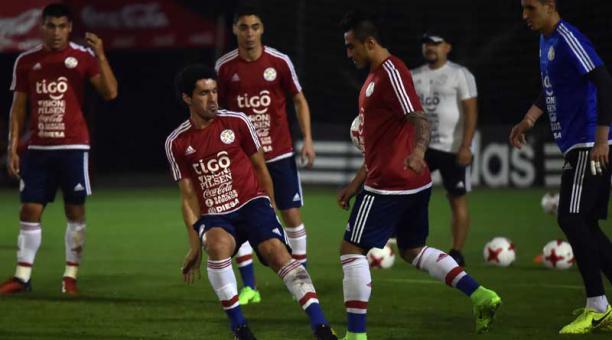 La Selección de Paraguay durante un entrenamiento en Asunción. Foto: AFP