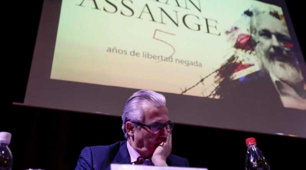 El director de la defensa jurídica del fundador de Wikileaks, Julian Assange, Baltasar Garzón, interviene en el Centro Internacional de Estudios Superiores de Comunicación para América Latina . Foto: EFE