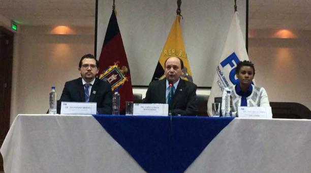 La Fiscalía concedió una rueda de prensa en Quito. Foto: Vicente Costales / ÚN