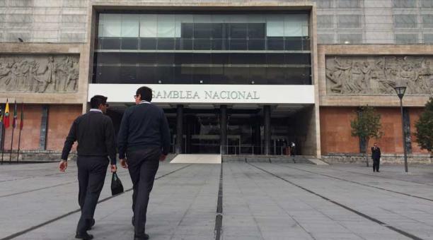 Los exteriores de la Asamblea Nacional. Foto: Vicente Costales / ÚN