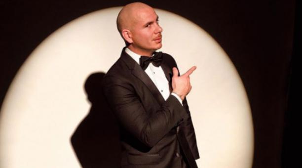El premio a Pitbull reconoce a un artista latino que "inspira a toda la humanidad con su dedicación a la música y porque aprovecha su fama e influencia para ayudar a aquellos en necesidad", señaló Telemundo en un comunicado. Foto: Instagram