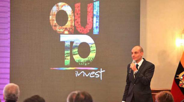 Álvaro Maldonado habla en el Foro Quito Invest 2016. Foto: Julio Estrella / ÚN