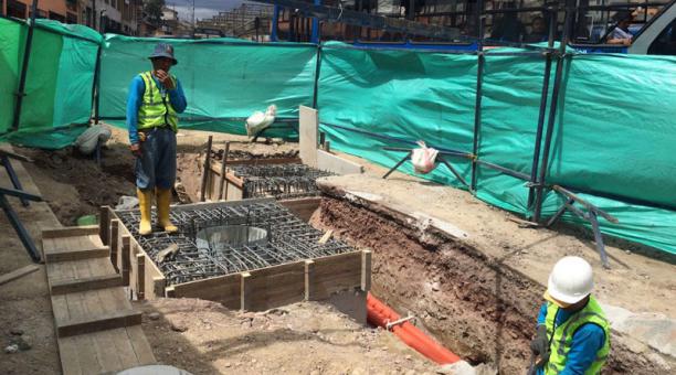 En La Marín se hace soterramiento de distintos tipos de cableado.  Foto: Betty Beltrán / ÚN