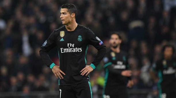 El jugador Cristiano Ronaldo de Real Madrid reacciona durante un partido ante Tottenham Hotspur. Foto: EFE