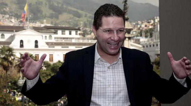 El Alcalde de Quito, Mauricio Rodas, el lunes 27 de noviembre de 2017, durante una entrevista. Foto: EFE