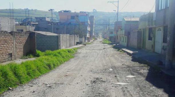 En las calles de San Blas, en El Beaterio, al sur de la ciudad, se nota la falta de atención al barrio. Foto: Ivonne Mantilla / ÚN