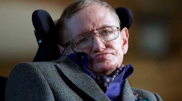 Stephen Hawking sufría desde hacía más de medio siglo esclerosis lateral amiotrófica (ELA), una enfermedad neuromuscular incurable. Foto: archivo AFP