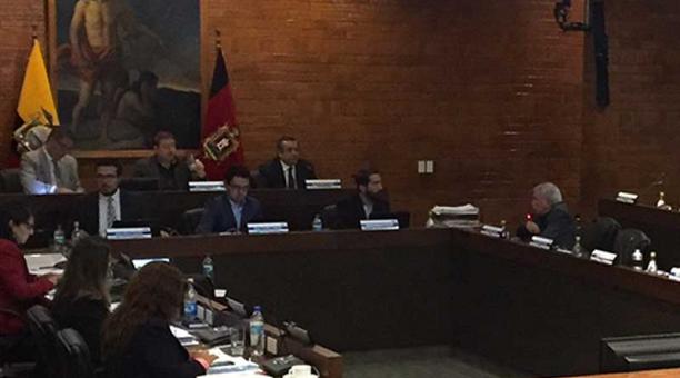 En sesión del Concejo se aprobó las platas para entregar a dueños de casas afectadas. Foto: Ana Guerrero / ÚN