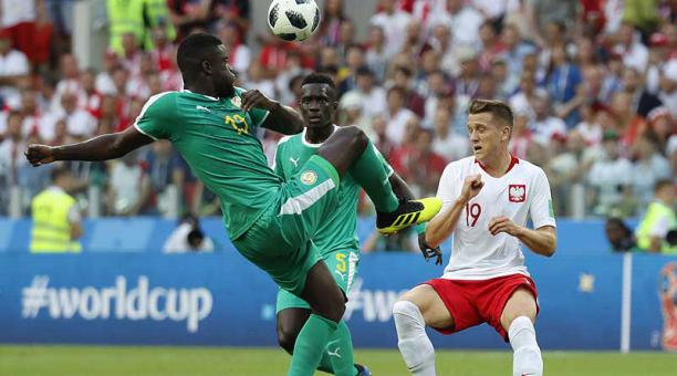 Senegal venció con goles del brasileño nacionalizado polaco Thiago Cionek ey Mbaye Niang. Foto: EFE