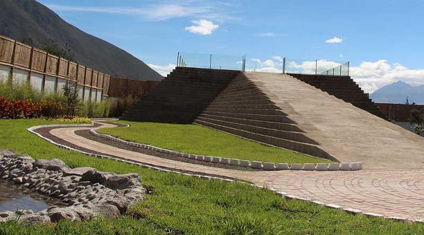 Con una ceremonia se entregará esta pirámide, réplica de las de Cochasquí. Foto: cortesía Viceprefectura de Pichincha