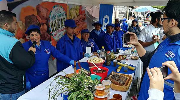 El mercado de Lloa presentó sus mejores platillos a un grupo de chefs. Foto: cortesía Agencia de Coordinación Distrital de Comercio