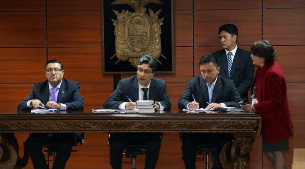 Los jueces del Tribunal Penal de la Corte Nacional de Justicia ratificaron la orden de prisión contra Rafael Correa, este 23 de julio del 2018. Foto: Diego Pallero / ÚN