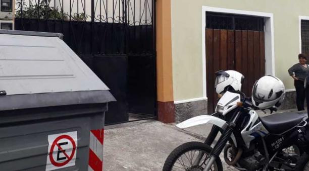 El cráneo fue hallado sobre un contenedor de basura en las calles Galte y Jambelí, en el sector de La Madgalena. Foto: cortesía Dinased