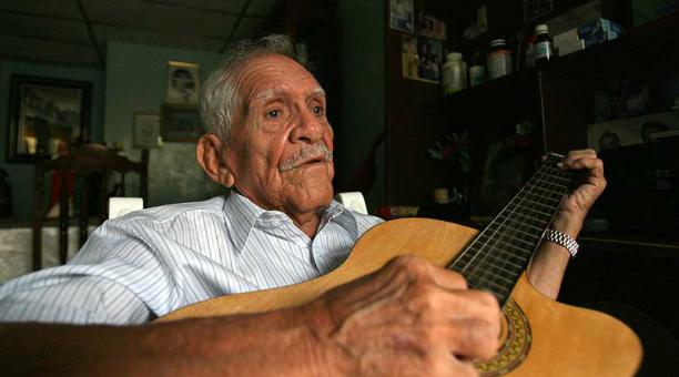 El cantautor ingresó en mayo pasado al Salón de la Fama de Compositores Latinos. Foto: archivo / ÚN