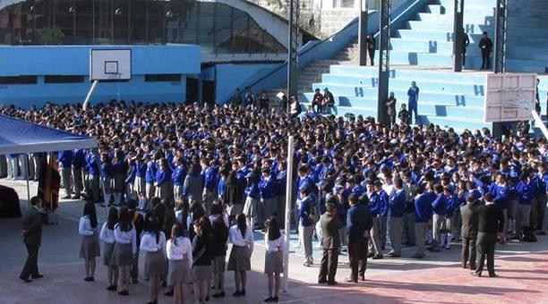El martes se realizó la ceremonia de aniversario en el plantel, con la asistencia de todo el alumnado. Foto: cortesía Colegio Fernández Madrid