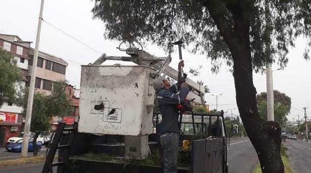 Los trabajos los ejecuta la Empresa de Obras Públicas durante los sábados y domingos. Foto: cortesía Municipio de Quito