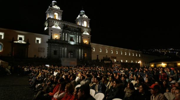 Este viernes 23 de noviembre es el pregón en la plaza de San Francisco, en Quito. Foto: ÚN