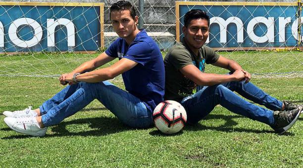 Andrés y Bryan Oña se conocen desde que eran guambritos. El fútbol les dio el chance de reencontrarse en el ‘Trencito Azul’. Foto: David Paredes / ÚN