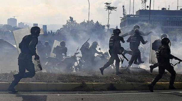 El gobierno venezolano denunció un “intento de golpe de Estado” y manifestó que la situación está controlada. Foto: AFP