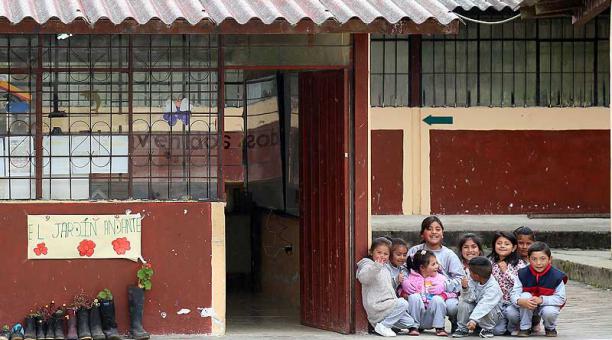 30 niños de El Carmelo estudian en la escuela, entre las 07:00 y las 12:00. Fotos: Diego Pallero / ÚN