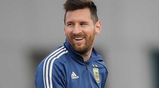 Lionel Messi durante un entrenamiento de la Selección Argentina en Ezeiza, Buenos Aires. Foto: EFE
