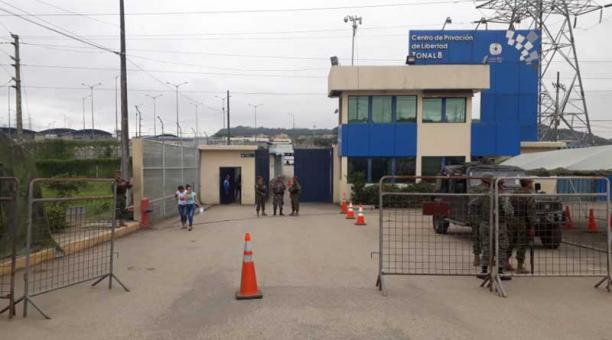 Un ataque entre internos se registró este 17 de junio del 2019 en el Centro de Privación de Libertad Zonal 8 de Guayaquil. Foto: ÚN