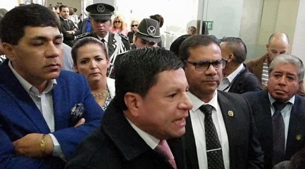 Dirigentes del taxismo fueron a la Asamblea. Foto: Roger Vélez / ÚN