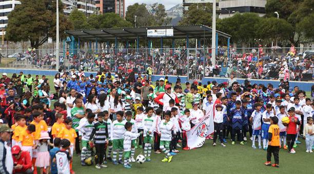 El sábado 3 de agosto del 2019 se inauguró la decimoquinta edición de la Copa Carolina. Foto: cortesía Municipio de Quito