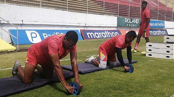 Aucas se entrena en su estadio para el cotejo por la Copa Ecuador del domingo 8 de septiembre del 2019. Foto: archivo / ÚN