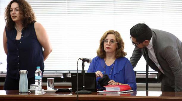La jueza Daniella Camacho (c) dirigió la audiencia del testimonio anticipado de Pamela Martínez. Foto: Julio Estrella / ÚN