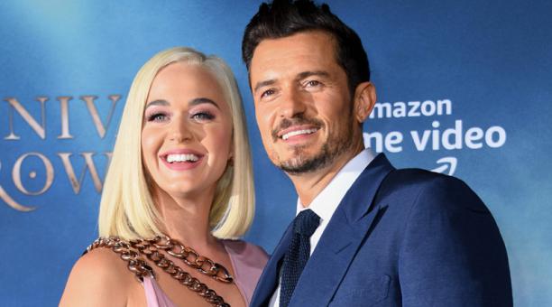 Katy Perry y Orlando Bloom esperan un bebé, lo anunció la cantante al final del un videoclip. Foto: AFP
