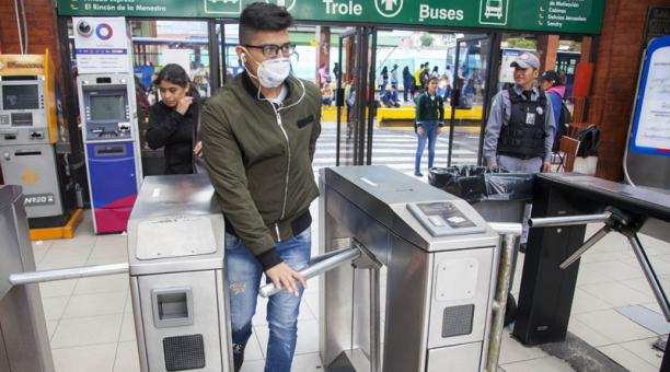 En el transporte público se intensificará la desinfección. Usuarios deben seguir normas de higiene. Foto: Armando Prado/ ÚN