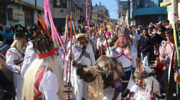 Este año, los Yumbos de La Magdalena no podrán salir a bailar por las calles del barrio del sur. Foto: archivo de Irma Pillajo y Stalin Caiza