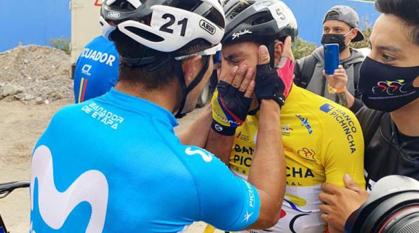 Jimmy Montenegro lloró de la emoción luego de cruzar la meta de la sexta y última etapa de la Vuelta. Foto: cortesía de la organización