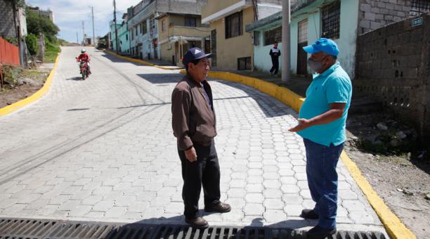 El barrio San Carlos del Sur consiguió su adoquinado gracias al mecanismo de presupuestos participativos. Foto: Patricio Terán / Archivo / El Comercio