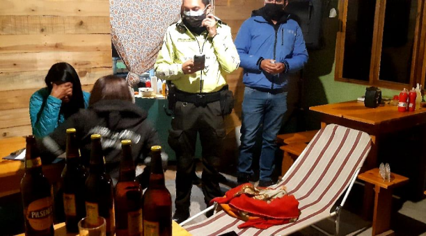 Un local en el Valle de los Chillos fue clausurado por incumplir con las medidas de bioseguridad. Foto: Cortesía Intendencia de Policía de Pichincha